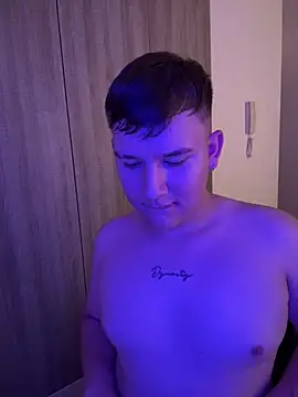 Kael-Noir Show in webcam