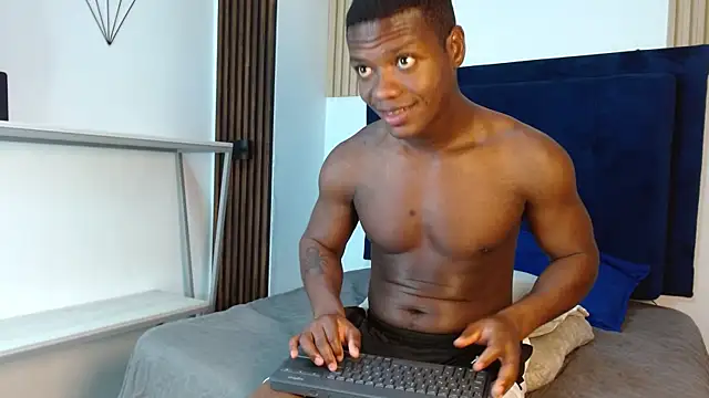 alexis_fernandez Show Webcam