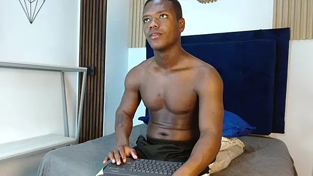 Pokazy przed kamerką – alexis_fernandez