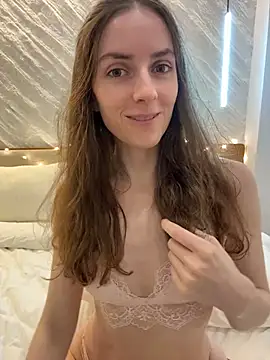 EmilyLinden's Live XXX Chat