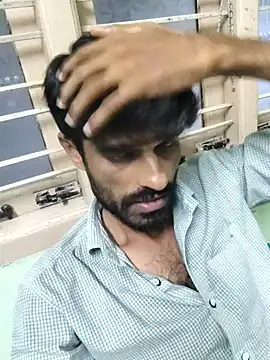 boy___Hotn Webbikameraesitys