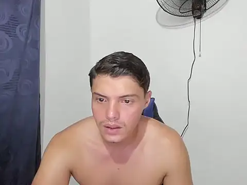 Show modela Diegoacostabigcock na web-kameri