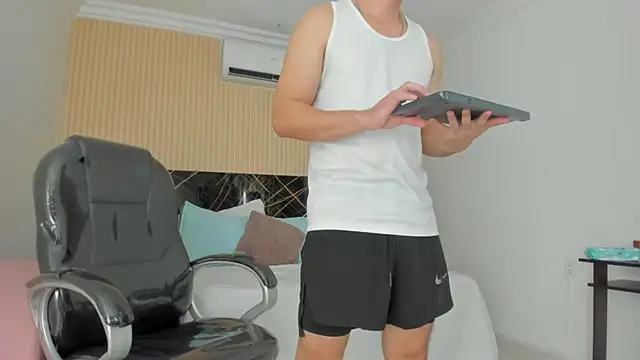 Diegoacostabigcock Adlı Modelin Web Kamerası Şovu