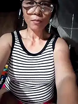 MissYourLove's Webcam Show