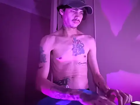 Bigdickenergy4204: διαδικτυακό σόου στην κάμερα