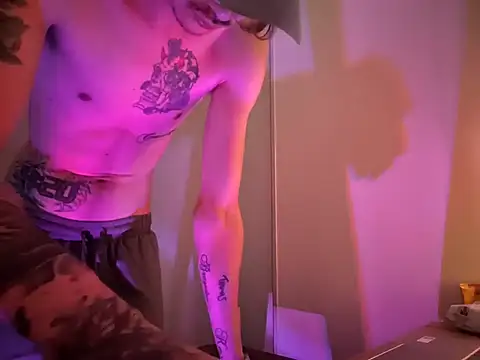 Bigdickenergy4204 웹캠 쇼