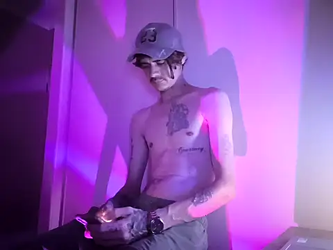 Bigdickenergy4204 Webcam-Show