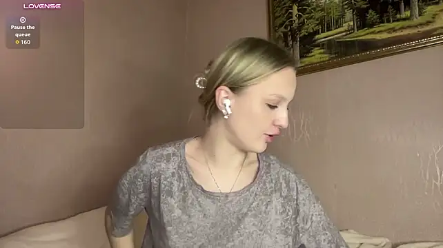 CatrinaRingquist's Webcam Show