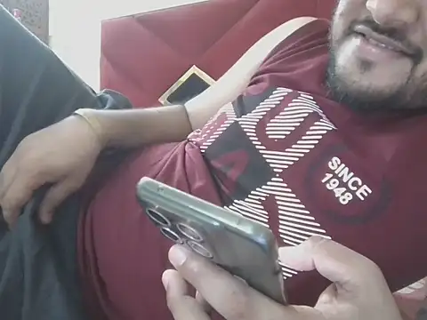 loveneet-1n Webbikameraesitys