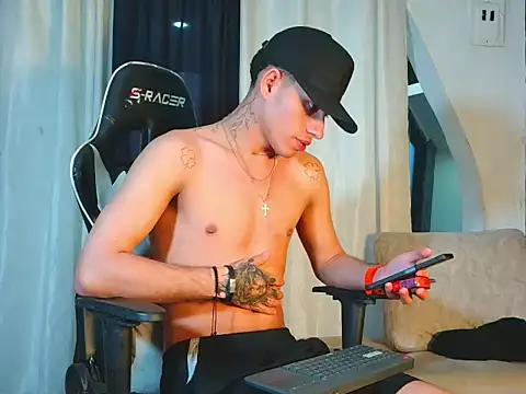 Dereek_hott Webcamshow