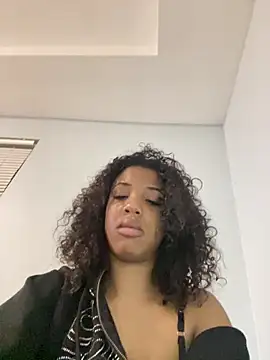 sexcvamp's Webcam Show