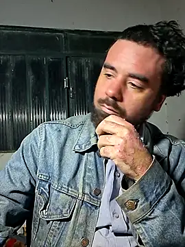 Smoker_lounge: διαδικτυακό σόου στην κάμερα