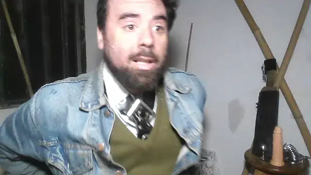 Smoker_lounge webcam show