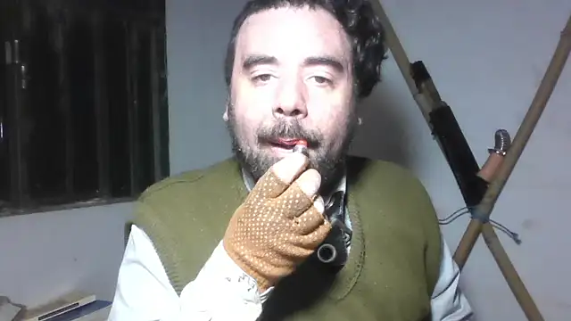 Smoker_lounge: διαδικ τυακό σόου στην κάμερα