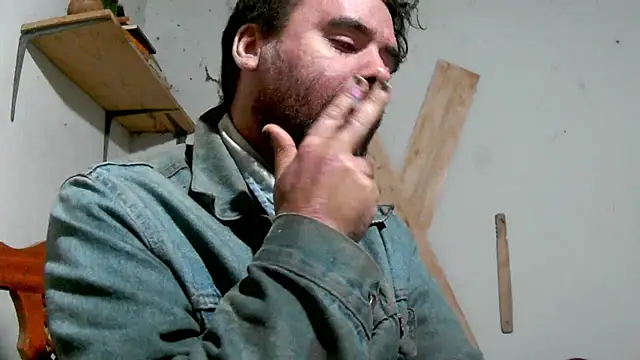 Smoker_lounge webcam show