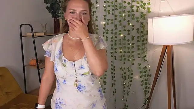 RoseJones Live XXX-chat