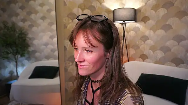 DolphinMorgentau's Live XXX Chat