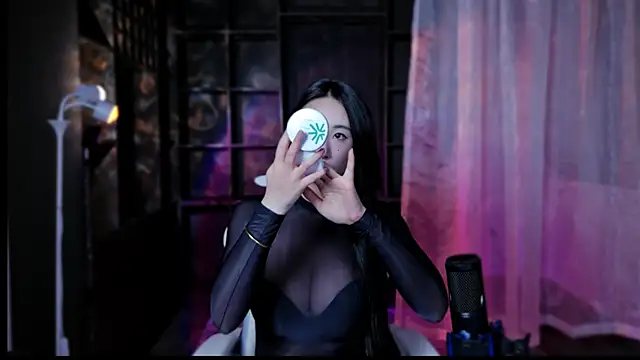 Lucky---51 Pertunjukan Webcam