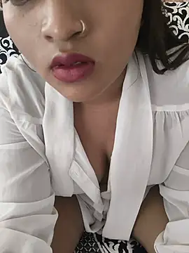 Živý XXX chat Sexy_Hot_Priyanka