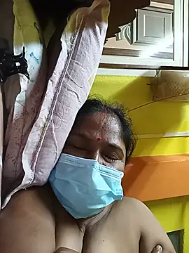 Show modela shampadebnath na web-kameri