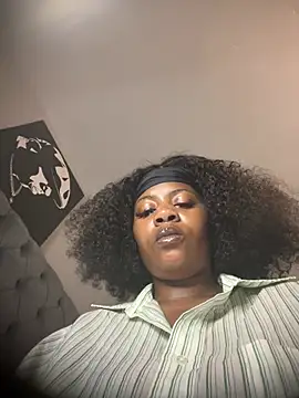 Онлайн чат XXX thethicktities