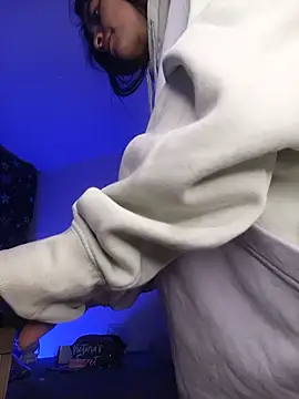 XXX chat uživo modela sofi_23x
