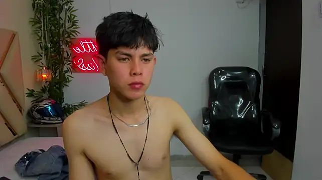 โชว์เว็บแคมของ Eliot_rizzo