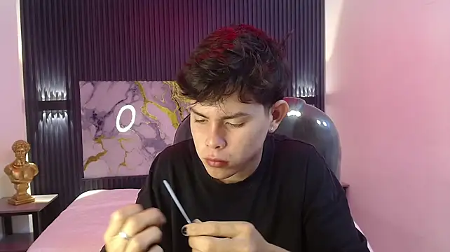 Eliot_rizzo webkamerás műsora