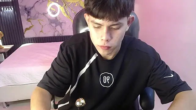 Eliot_rizzo webcam show