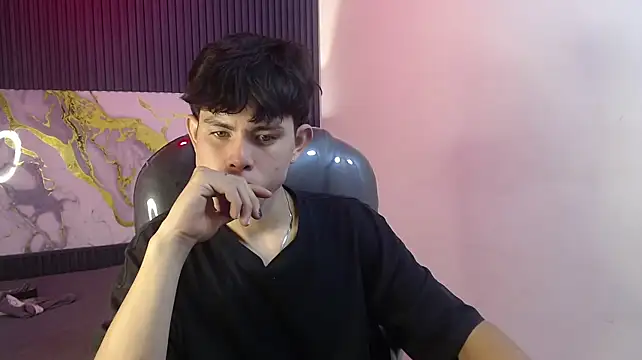 Eliot_rizzo Pertunjukan Webcam