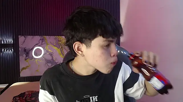 Eliot_rizzo Webcam Show