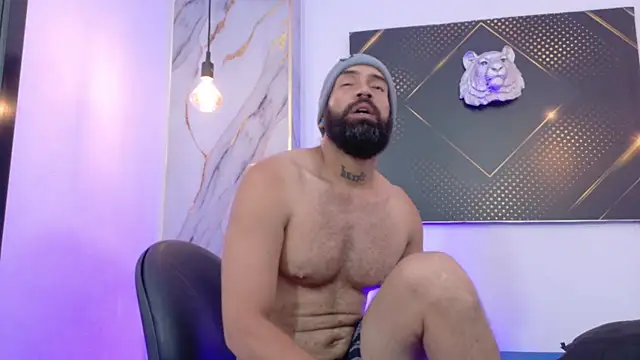 Pokazy przed kamerką – theronnyone