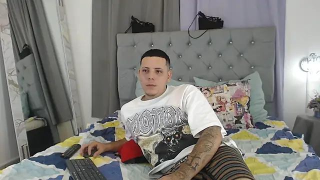 Show de AnthoonyReyes na webcam