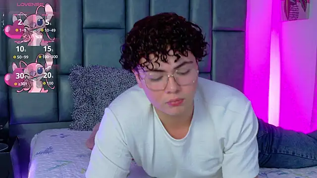 Show modela JaxMiller_04 na web-kameri