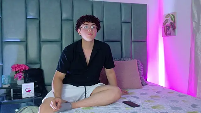 Show de JaxMiller_04 na webcam