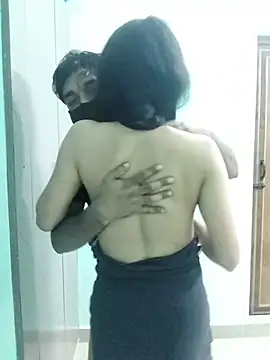 Crazy_fucking_coupleのウェブカメラショー