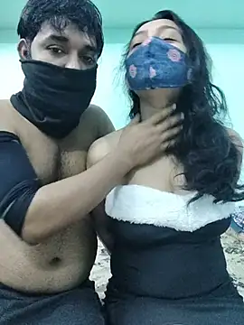 Crazy_fucking_coupleのウェブカメラショー