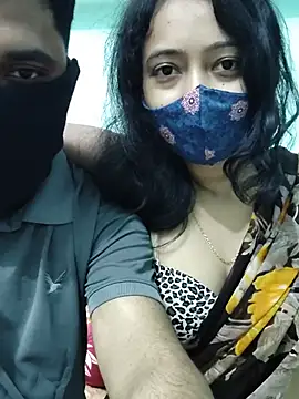 צ'אט XXX בשידור חי של Crazy_fucking_couple