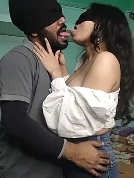 Crazy_fucking_couple Show in webcam