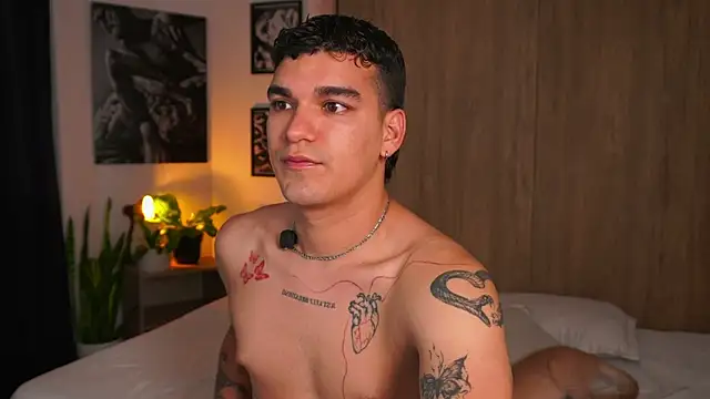 Jhonnyx__ – webcam-show