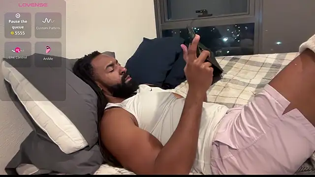 blackmuscless Show in webcam