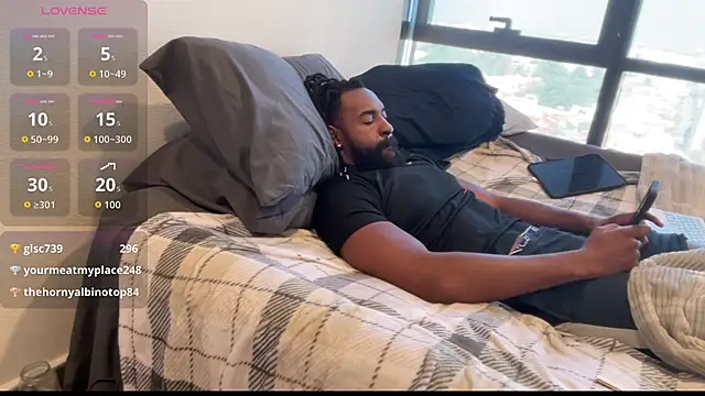 blackmuscless Show in webcam