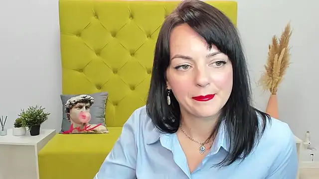 BellaRowan's Webcam Show
