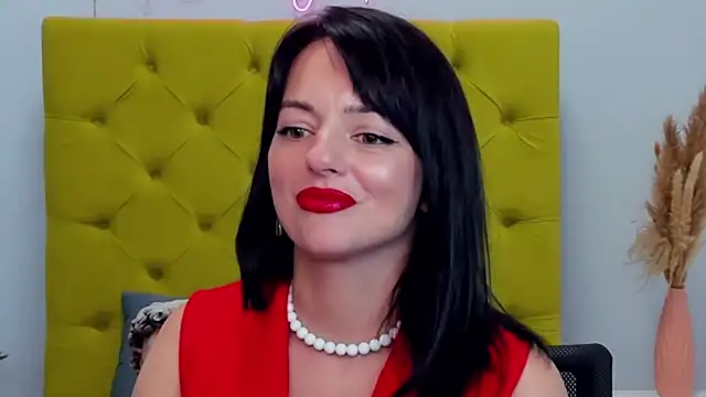 BellaRowan's Live XXX Chat