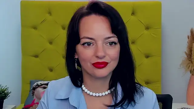 Chat XXX en directo de BellaRowan