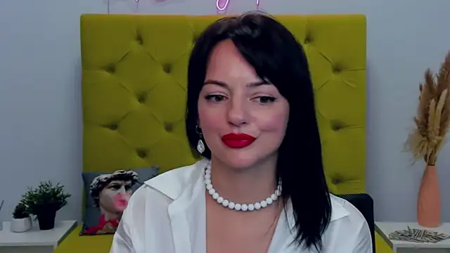 BellaRowan Chat XXX in diretta