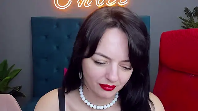 BellaRowan Chat XXX live