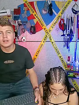 BDSM-justin-and-briianna Show in webcam