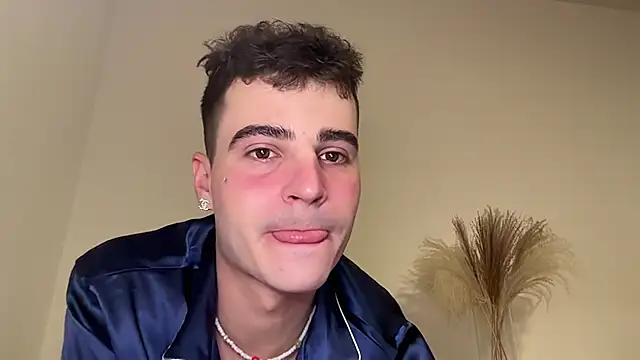 عرض كام Lucas_bennet