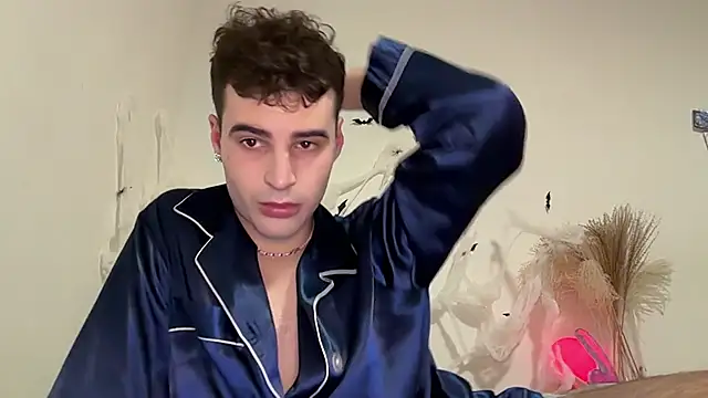 Lucas_bennet Webcam show